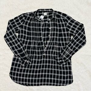 GAP Black and White Checkered Button-Down Shirt